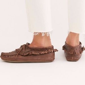 FREE PEOPLE isadore leather fringe moccasins NWOT
